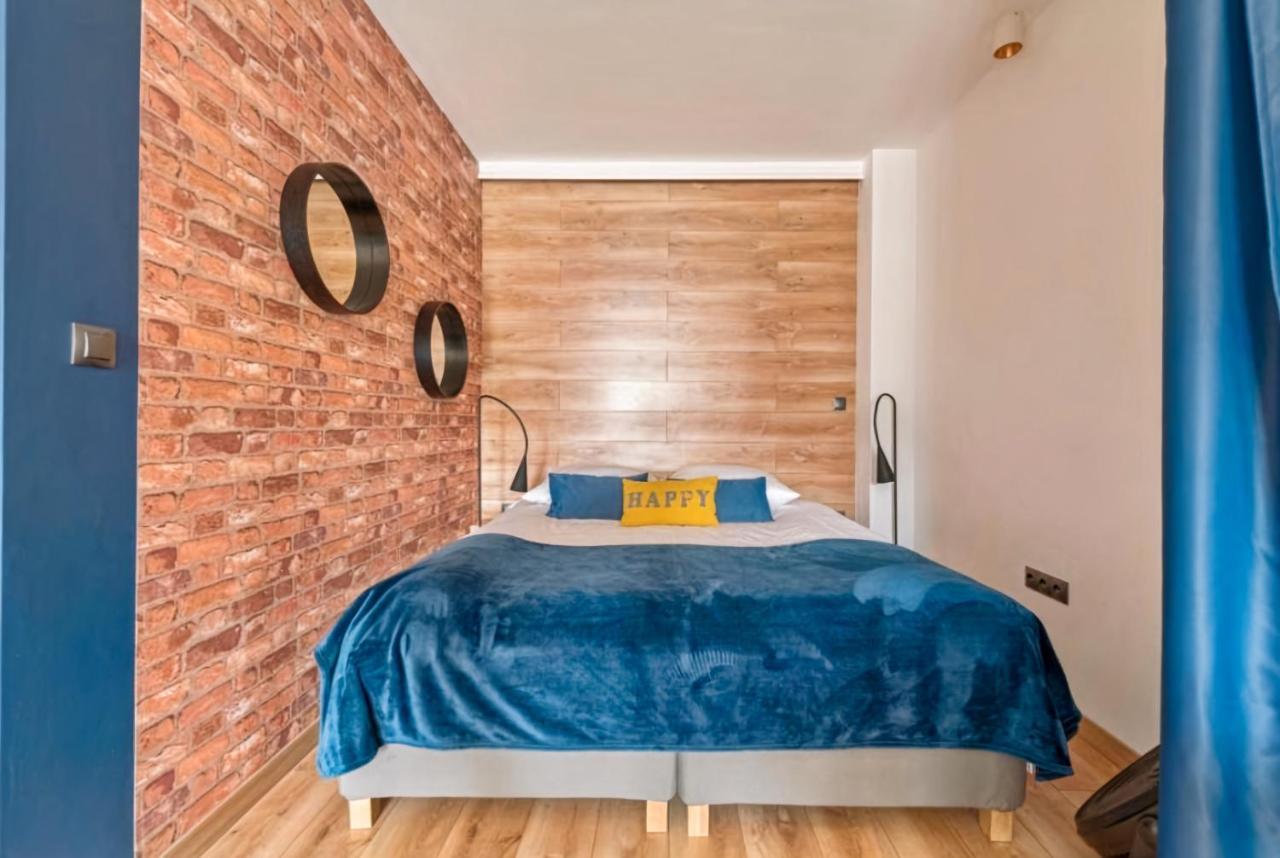 Riverview Apartament Waterline Spa & Pool 格但斯克 外观 照片